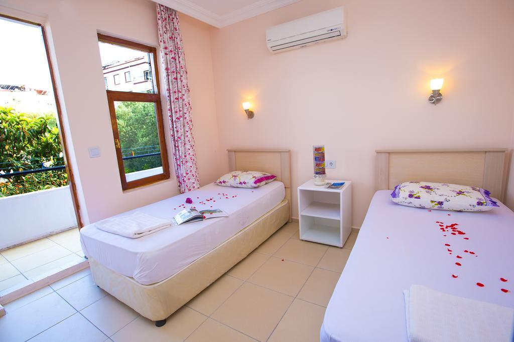 Pinar Pansiyon Kaş Ngoại thất bức ảnh
