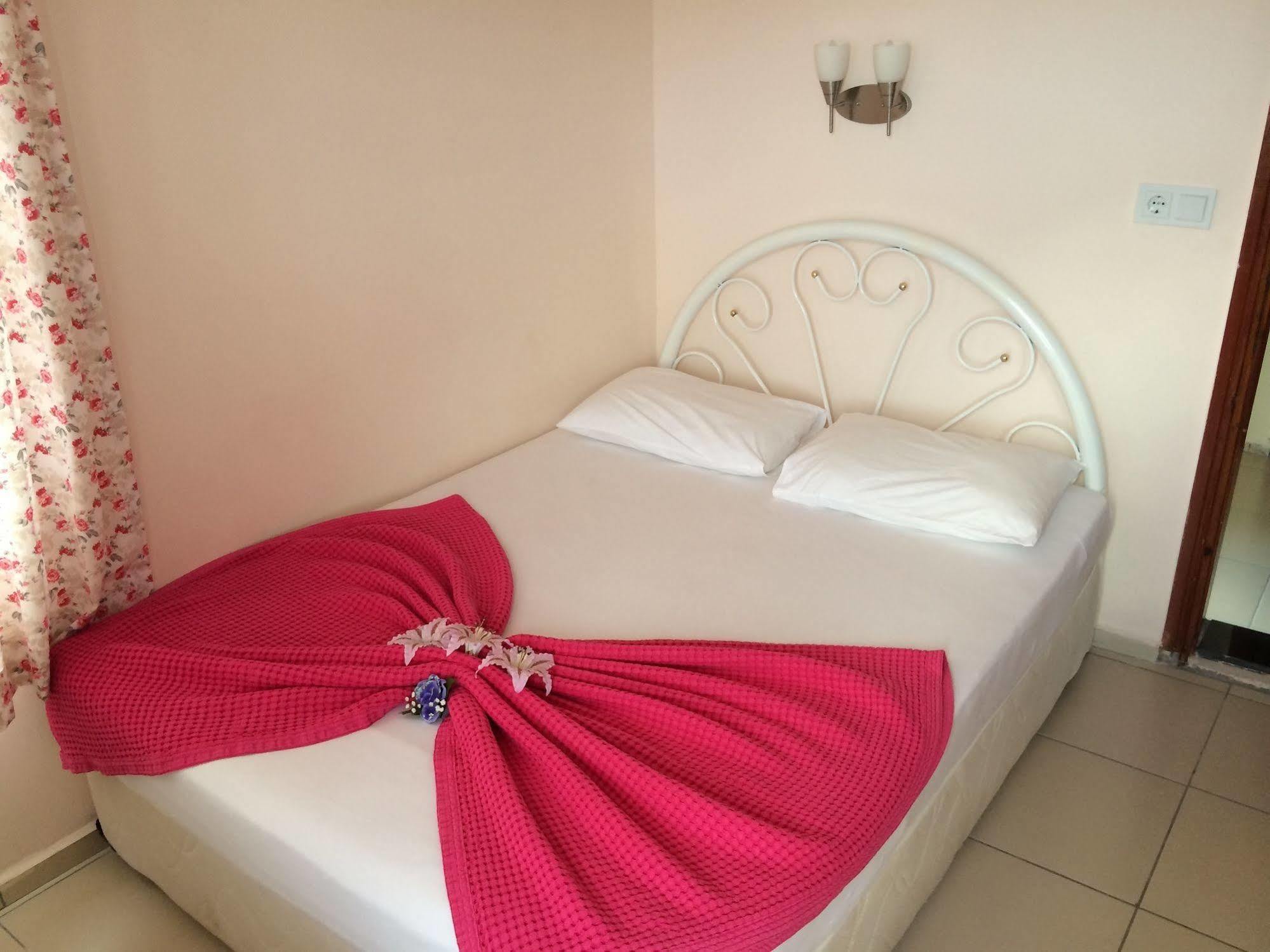 Pinar Pansiyon Kaş Ngoại thất bức ảnh